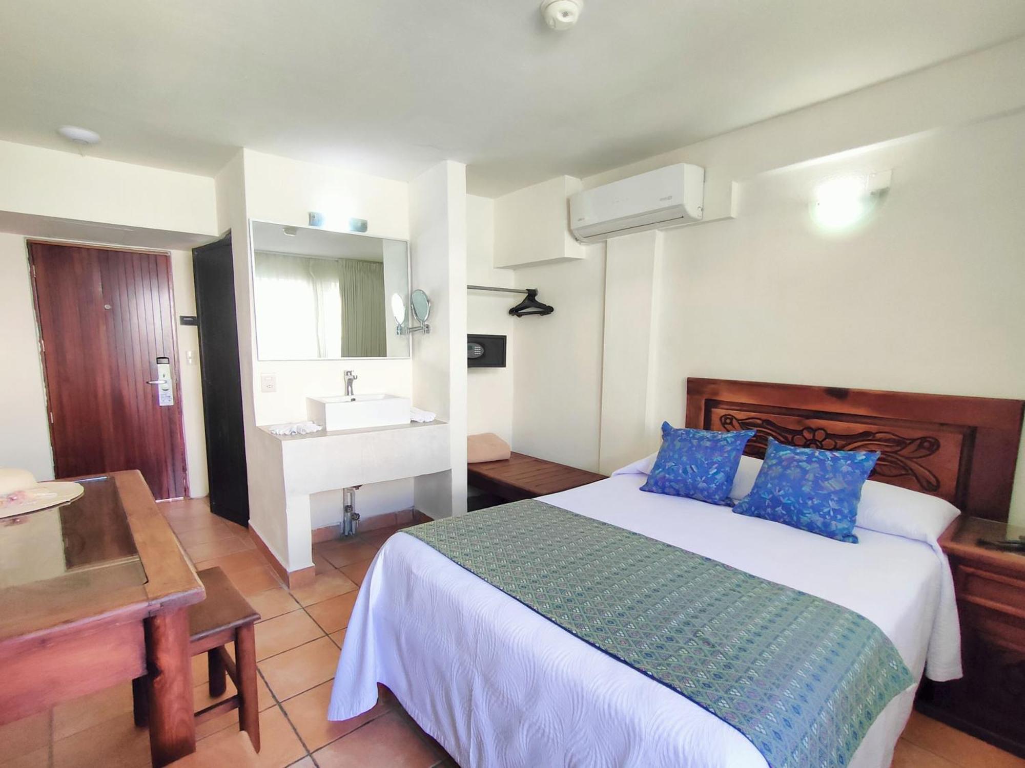 Hotel Rosita Puerto Vallarta Bagian luar foto