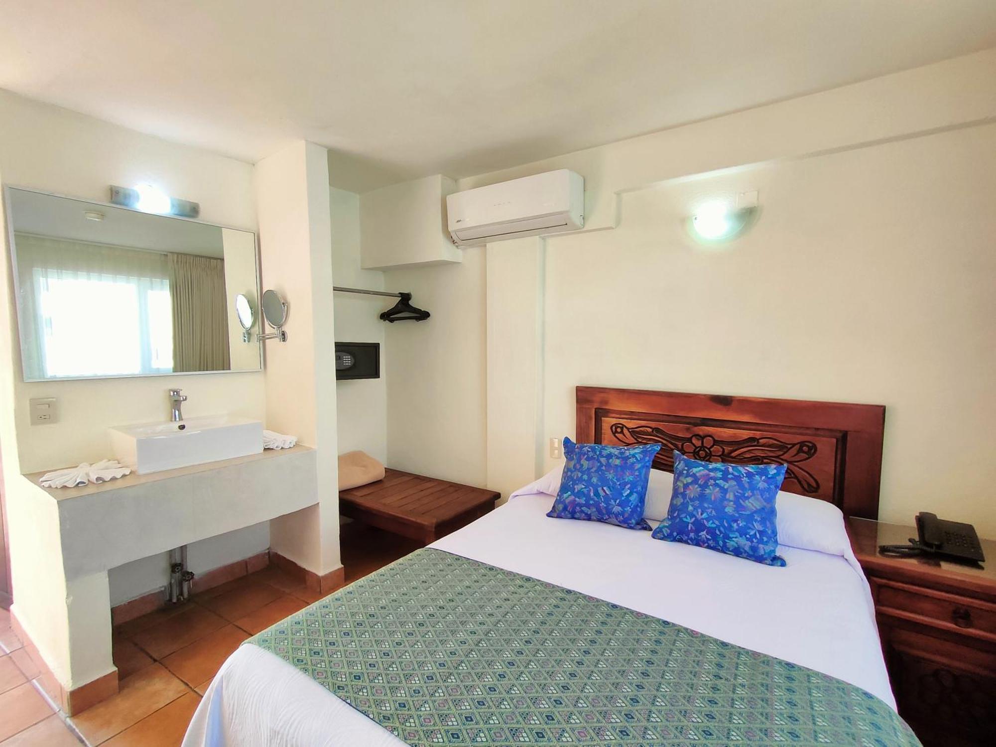 Hotel Rosita Puerto Vallarta Bagian luar foto