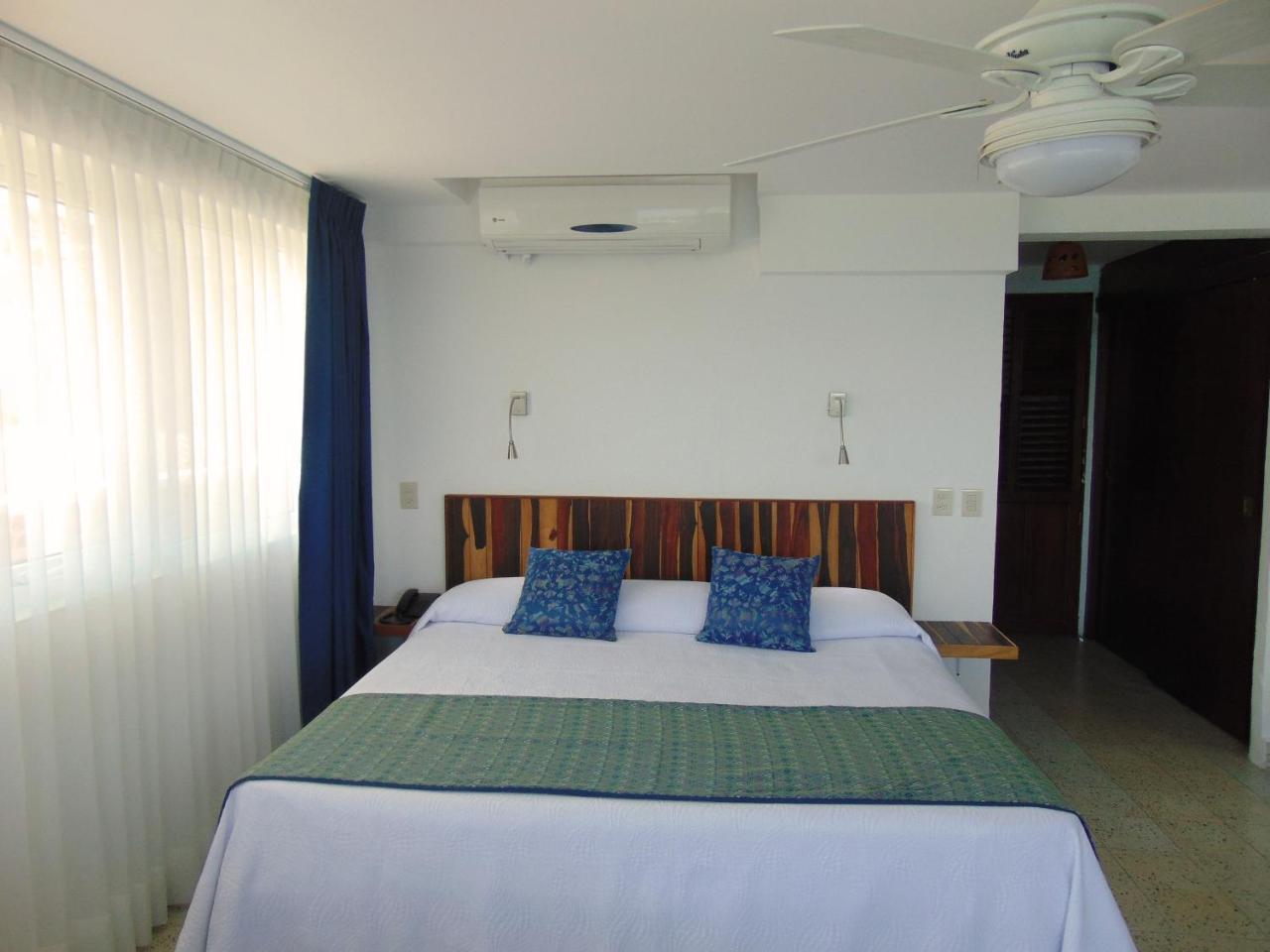 Hotel Rosita Puerto Vallarta Bagian luar foto